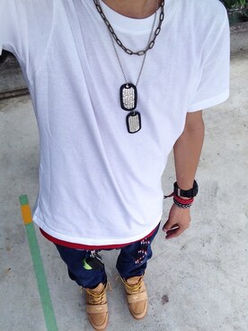 タンクトップを使った ドッグタグ の人気ファッションコーディネート Wear