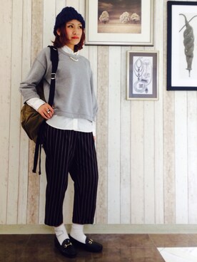「スエット」｜「アイテム（モカシン/デッキシューズ）」を使った、ARAI SATOMIさん（レディース・163cm）の冬コーディネート