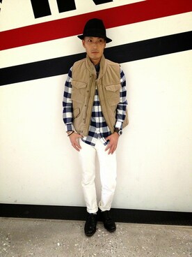 「TYPE BLUE（タイプブルー）のアイテム（ベスト）」を使った、YOSHI☆LAWさん（メンズ・173cm）の秋コーディネート