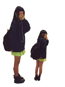 「ネオンイエロー」｜「アイテム（ブーツ）」を使った、mamさん（レディース・155cm）の秋コーディネート