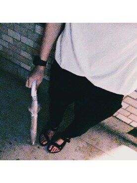 「MARGARET HOWEEL」｜「アイテム（アナログ腕時計）」を使った、ち.さん（レディース・160cm）の夏コーディネート