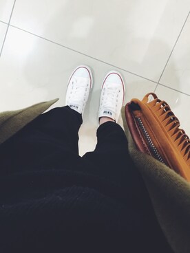 「GLOBAL WORK（グローバルワーク）の【美シルエット!】サテンストレッチテーパード/555639（その他パンツ、ブラック系）」を使った、yurikaさん（レディース・155cm）の冬コーディネート