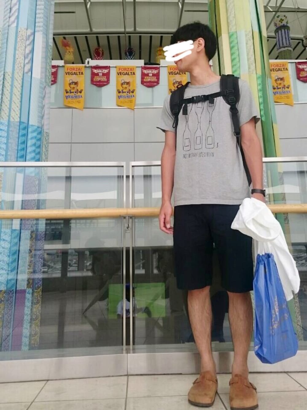 「SHIPS JET BLUEのアイテム（パンツ、ブルー系）」を使った、nnbさん（メンズ・173cm）の夏コーディネートの1枚目の写真