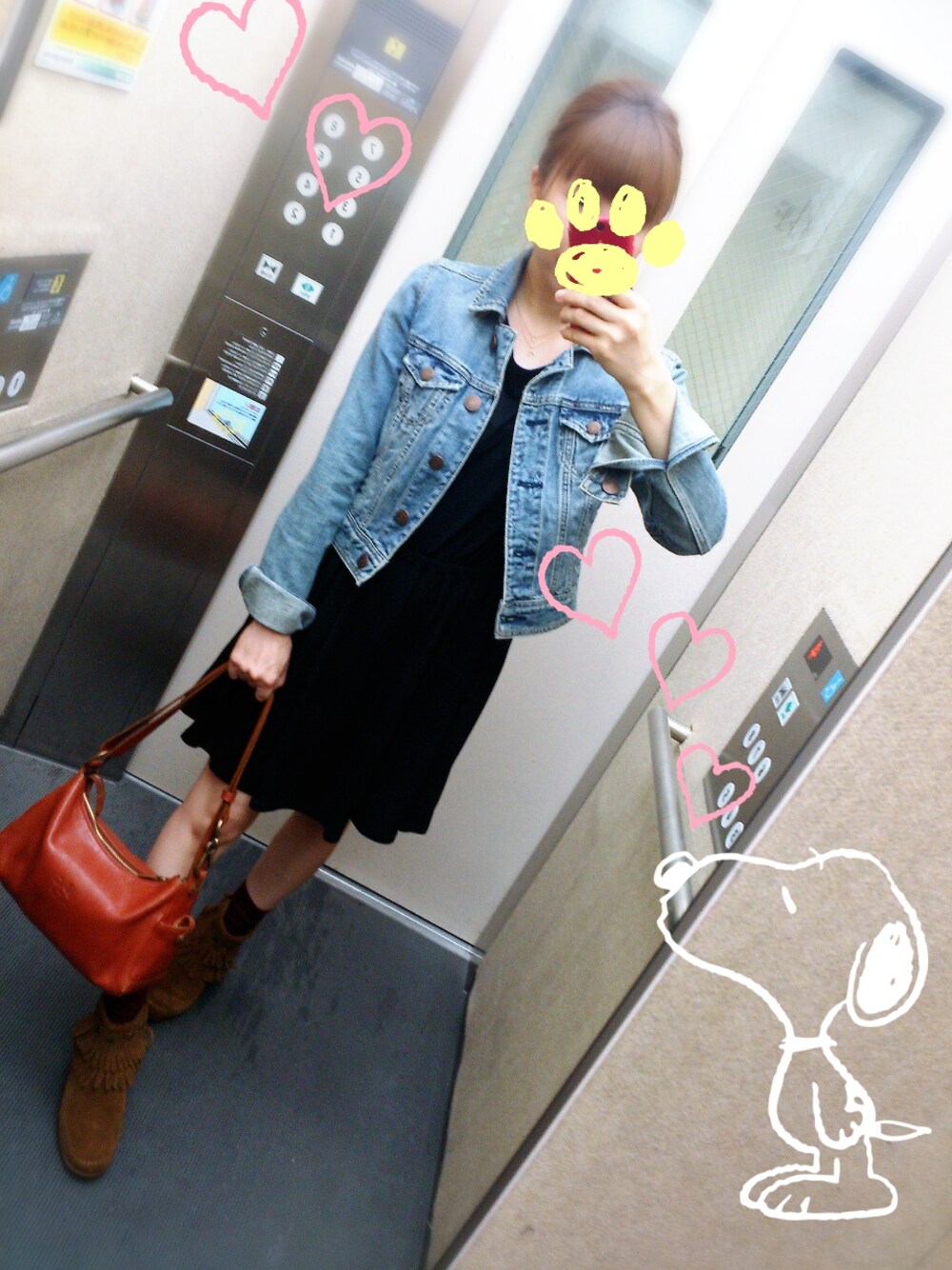 「ボルドー、Gジャン、ワンピース」｜「BEAMS HEARTのアイテム（ソックス/靴下、レッド系）」を使った、MIHOさん（レディース・152cm）の秋コーディネートの1枚目の写真
