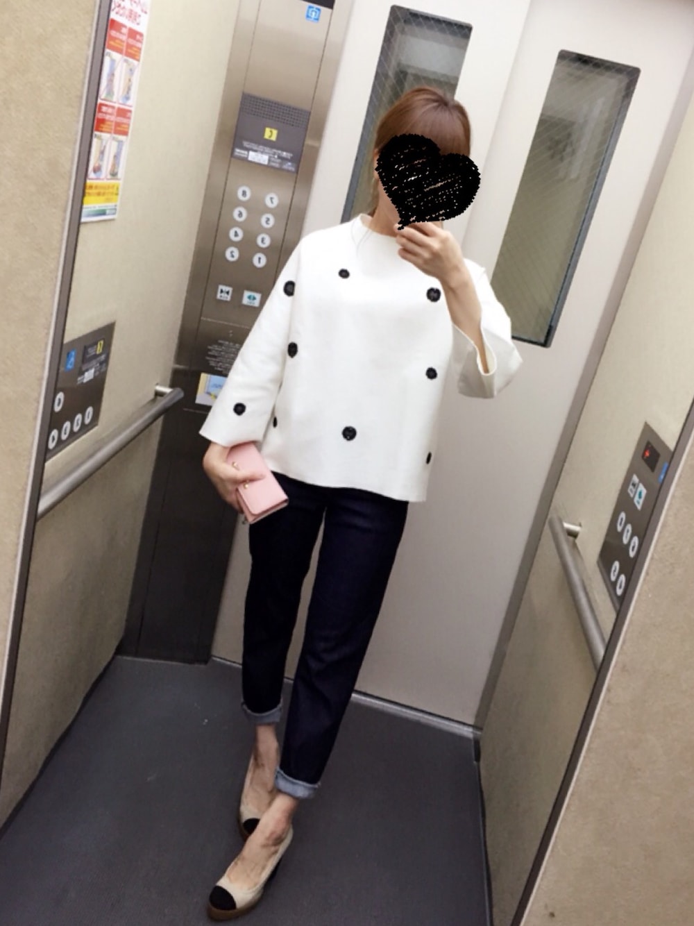 「シンプル、シンプルコーデ、ちょっとそこまで、デニムパンツ」｜「ZARAのアイテム（スウェット、ホワイト系）」を使った、MIHOさん（レディース・152cm）の春コーディネートの1枚目の写真