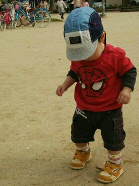 「abcd（ナシ）のアイテム（キャップ）」を使った、koucyanさん（キッズ・80cm）の秋コーディネート