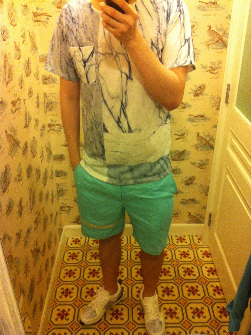「ootd、marble、summer、sneakers、hkboy、ZARA」｜「ZARAのアイテム（Tシャツ/カットソー、その他）」を使った、Dasabala Limさん（メンズ・185cm）の春コーディネートの1枚目の写真