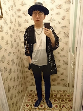 「TOPMAN（トップマン）のアイテム（アクセサリー）」を使った、Dasabala Limさん（メンズ・185cm）の春コーディネート
