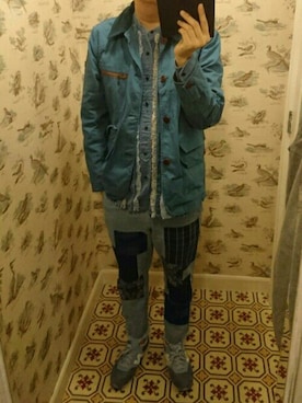 「AIGLE（エーグル）のアイテム（ミリタリージャケット）」を使った、Dasabala Limさん（メンズ・185cm）の冬コーディネート