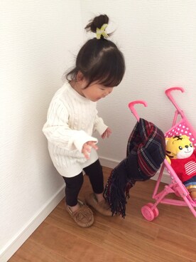 「SHIPS（シップス）のアイテム（ヘアゴム）」を使った、はるこは☻さん（キッズ・80cm）の秋コーディネート