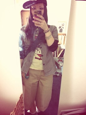 「アイテム（ボディバッグ/ウエストポーチ、ブルー系）」を使った、みかリんさん（レディース・162cm）の秋コーディネート