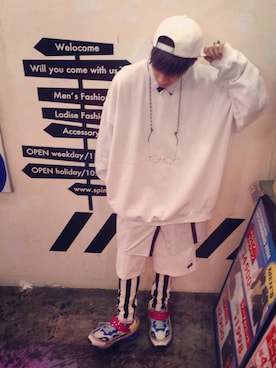 SPINNS関西さんのコーディネート