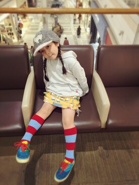 「One deux boo（ワンドゥーブー）のアイテム（キャップ）」を使った、ANNさん（キッズ・110cm）の秋コーディネート