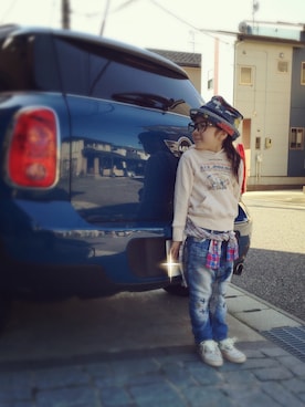 「Sneakers.（スネイカーズ）のアイテム」を使った、ANNさん（キッズ・110cm）の春コーディネート