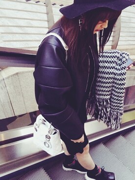 「Acne Studios（アクネストゥディオズ）のアイテム（その他シューズ）」を使った、TTTTnanaさん（レディース・160cm）の冬コーディネート