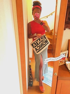 「アイテム（クラッチバッグ）」を使った、LOCO❤︎さん（レディース・159cm）の春コーディネート