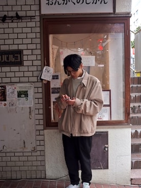 「SLOBE IENA（スローブイエナ）のアイテム（メガネ）」を使った、Hijiri Katoさん（メンズ・171cm）の冬コーディネート