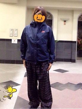 「アイテム（マウンテンパーカー、ブルー系）」を使った、ちいさん（レディース・150cm）の秋コーディネート