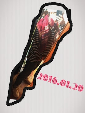 「Luz Llena (philter)（ラズレナ　フィルター）のアイテム（Tシャツ/カットソー、ブルー系）」を使った、T-ma1amさん（レディース・156cm）の冬コーディネート