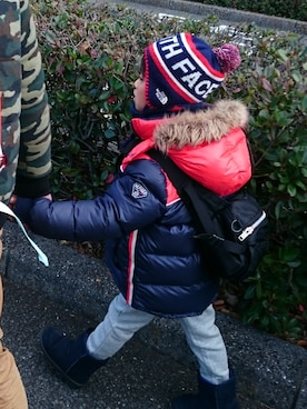 「TOMMY HILFIGER（トミーヒルフィガー）のアイテム（ダウンジャケット/コート）」を使った、ゆう。さん（キッズ・120cm）の冬コーディネート