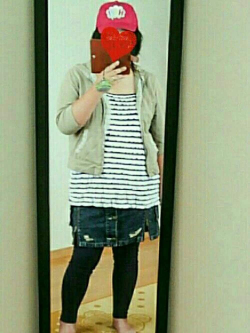 「デニムパンツ、デニム、デブでもオシャレ、デブコーデ、デブファッション、ぽっちゃりコーデ、ショートパンツ、パーカー、SWIMMER、MK KLEIN ＋」｜「SWIMMERのアイテム（キャップ、ピンク系）」を使った、ポンポコさん（レディース・157cm）の秋コーディネートの1枚目の写真