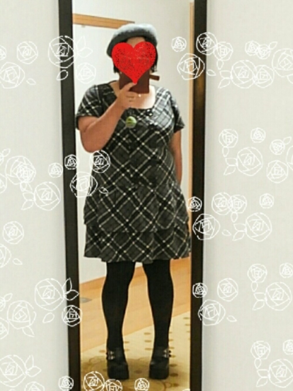 「チェック、チェックワンピース、でぶ、デブでもオシャレ、デブコーデ、デブファッション、ぽっちゃり、ぽっちゃりコーデ、グレー」｜「no brandのアイテム（ハンチング/ベレー帽、グレー系）」を使った、ポンポコさん（レディース・157cm）の秋コーディネートの1枚目の写真