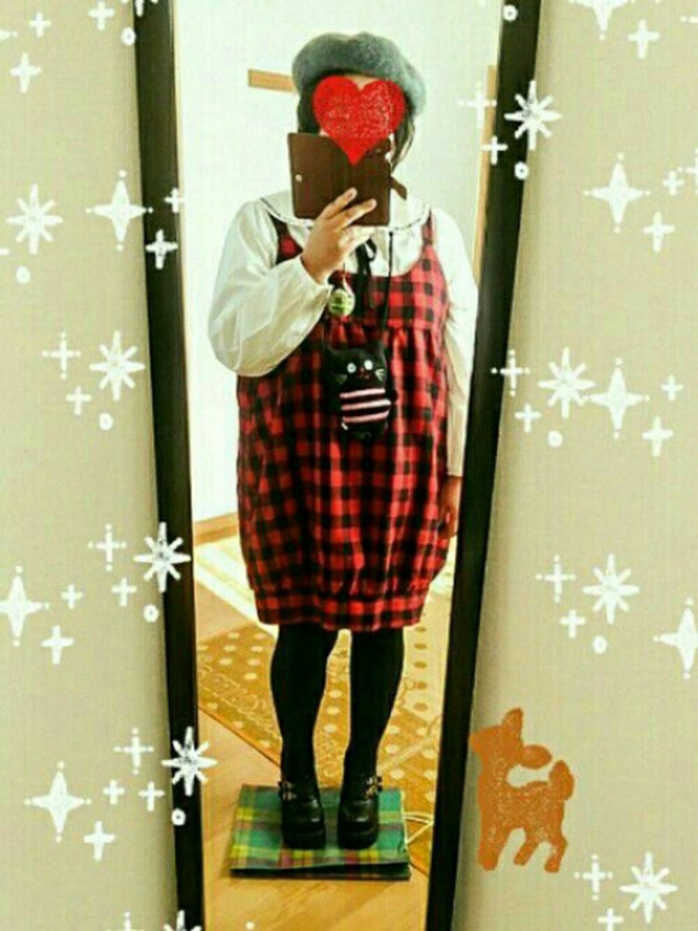 「ベレー帽、チェック、赤黒、でぶ、デブコーデ、ぽっちゃり、ぽっちゃりコーデ、HusHusH、OLIVE des OLIVE、ネコ」｜「no brandのアイテム（ハンチング/ベレー帽、グレー系）」を使った、ポンポコさん（レディース・157cm）の秋コーディネートの1枚目の写真