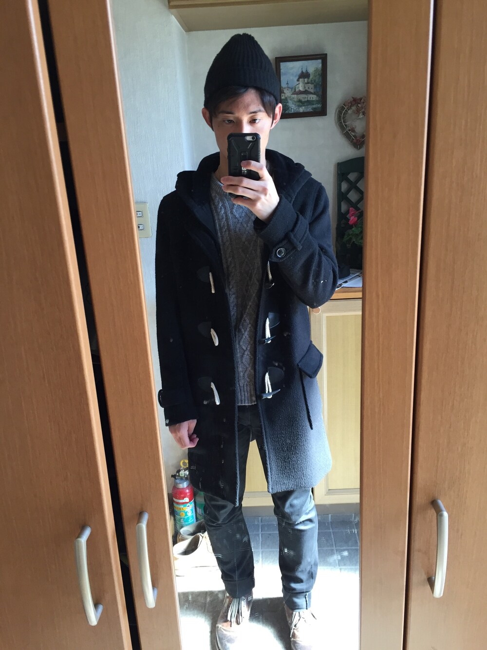 「HERE'Sのアイテム（トレンチコート、ブラック系）」を使った、K.Chujoさん（メンズ・173cm）の冬コーディネートの1枚目の写真