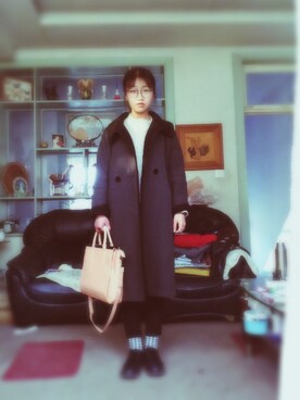 「アイテム（トートバッグ、オレンジ系）」を使った、凸拿稣矢さん（レディース・169cm）の冬コーディネート