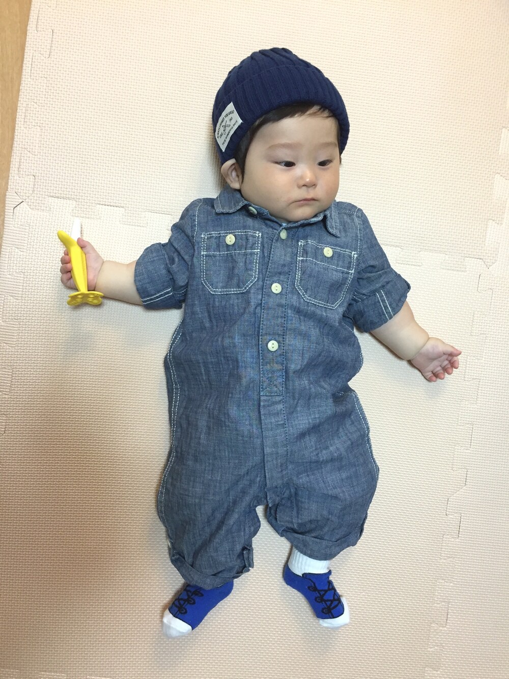 「キッズコーデ、おとこのこ、babygap」｜「しまむらのアイテム（ニットキャップ/ビーニー、ブルー系）」を使った、nakimushiさん（キッズ・70cm）の春コーディネートの1枚目の写真