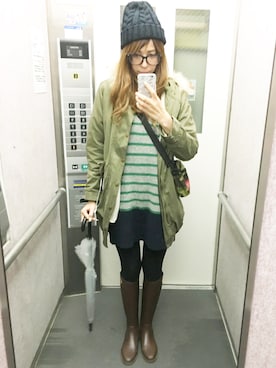 「アーバンリサーチ」｜「アイテム（レインシューズ）」を使った、kanaさん（レディース・165cm）の秋コーディネート