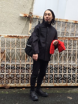 「大判ストール」｜「アイテム（その他アウター）」を使った、志鎌英明さん（メンズ・170cm）の冬コーディネート