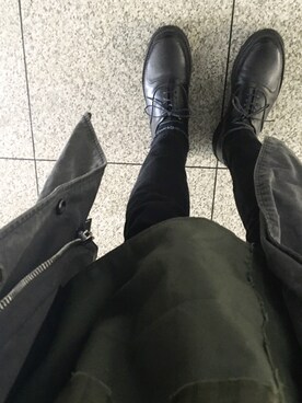 「UNDERCOVER（アンダーカバー）のアイテム（モッズコート）」を使った、志鎌英明さん（メンズ・170cm）の秋コーディネート