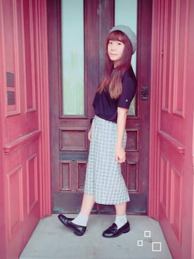 「ひざ丈スカート」｜「アイテム（ハンチング/ベレー帽）」を使った、すみこさん（レディース・157cm）の秋コーディネート