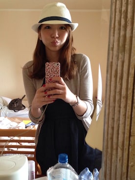 「PULL&BEAR（プルアンドベア）のアイテム（キャップ）」を使った、Evaさん（レディース・165cm）の秋コーディネート