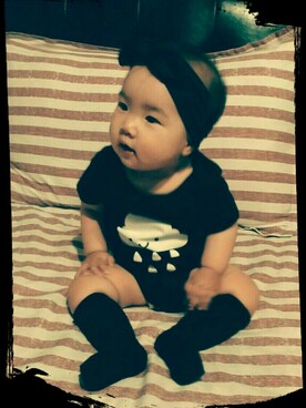 「アイテム（ロンパース、ブラック系）」を使った、puddingさん（キッズ・70cm）の春コーディネート