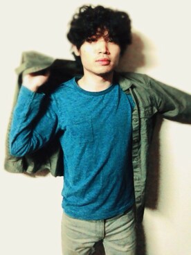 「アイテム（デニムパンツ、シルバー系）」を使った、BRUCEさん（メンズ・172cm）の春コーディネート