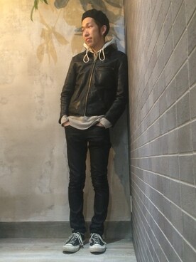 「チャックテイラー」｜「アイテム（ライダースジャケット）」を使った、Quatre hair designさん（メンズ・178cm）の春コーディネート