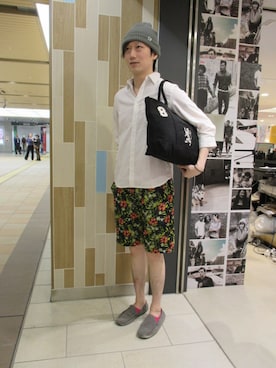 「アイテム（トートバッグ、オレンジ系）」を使った、GIORDANO新大阪さん（メンズ・180cm）の春コーディネート