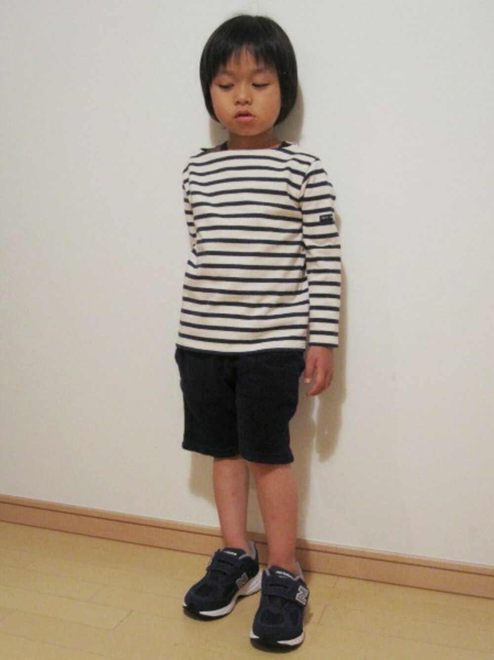 「JOURNAL STANDARD relumeのNEW BALANCE KIDS / ニューバランス: KV990 junior / スニーカー（スニーカー、ブルー系）」を使った、JOURNAL STANDARD EC担当さん（キッズ・105cm）の春コーディネートの1枚目の写真