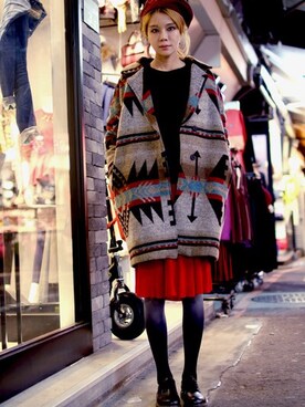 「red」｜「アイテム（ダウンジャケット/コート）」を使った、Miriam Mibaoさん（レディース・163cm）の春コーディネート