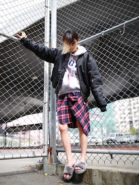 「streetsnap」｜「アイテム（ナイロンジャケット）」を使った、Miriam Mibaoさん（レディース・163cm）の春コーディネート