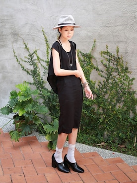 「Calvin Klein（カルバン・クライン）のアイテム（シャツワンピース）」を使った、Miriam Mibaoさん（レディース・163cm）の春コーディネート