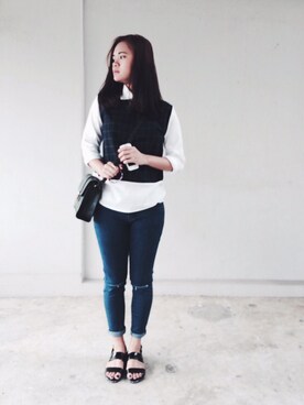 「アイテム（メッセンジャーバッグ、グリーン系）」を使った、Kayleeさん（レディース・160cm）の春コーディネート