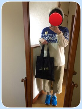 「niko and...（ニコアンド）の１タックワイドコクーンチノパンツ【niko and...】（その他パンツ、ベージュ系）」を使った、リンリンさん（レディース）の冬コーディネート