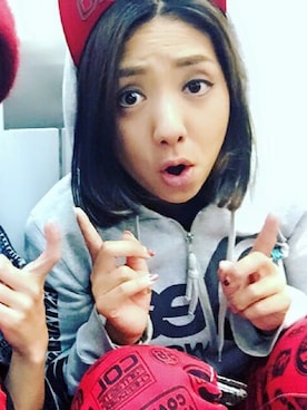 「アイテム（デニムパンツ、レッド系）」を使った、Fee Feeさん（レディース・158cm）の秋コーディネート