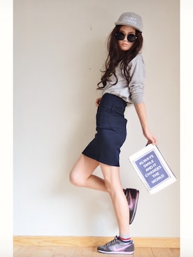 「アイテム（クラッチバッグ、グレー系）」を使った、ROSEOさん（レディース・169cm）の冬コーディネート