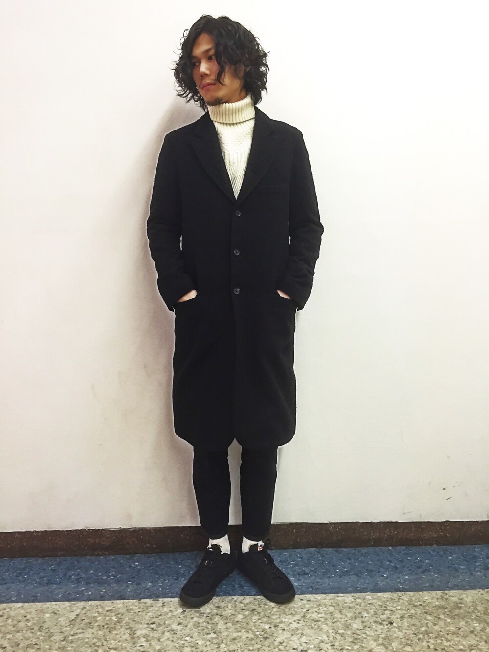 BED J.W. FORDのチェスターコートを使った人気ファッション