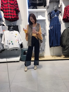 「LOW CLASSIC（ロウ　クラシック）のアイテム（パンツ）」を使った、naomiさん（レディース・156cm）の秋コーディネート