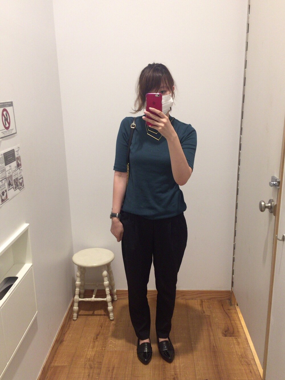 「ローファー、GU、大人コーデ、タックパンツ、風邪っぴき、秋コーデ、へっぽこーで、リブハイネックT」｜「TIMEXの腕時計（アナログ腕時計、ブラック系）」を使った、jmsn_cさん（レディース・162cm）の秋コーディネートの1枚目の写真